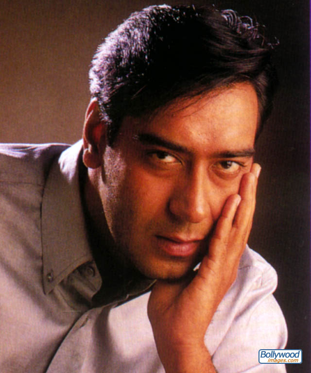 Ajay Devgan - Wallpaper Actress