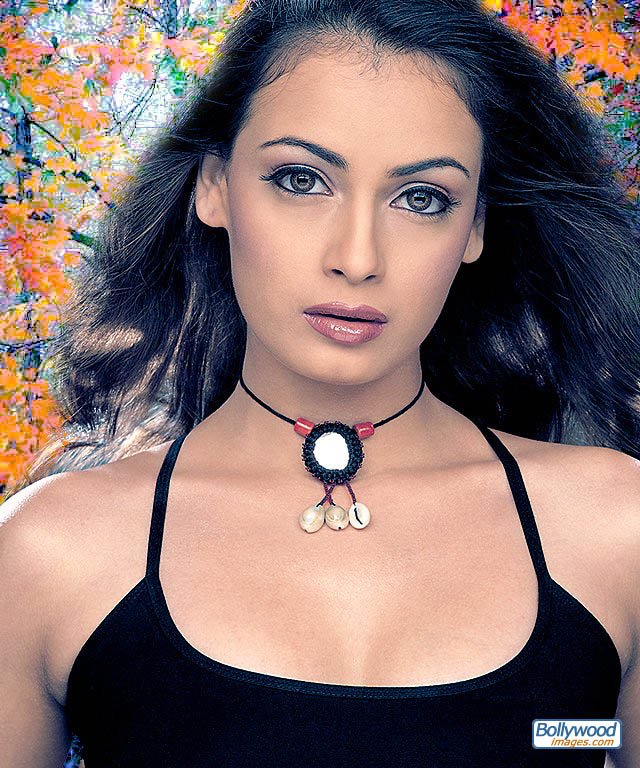 Diya Mirza - diya_mirza_023