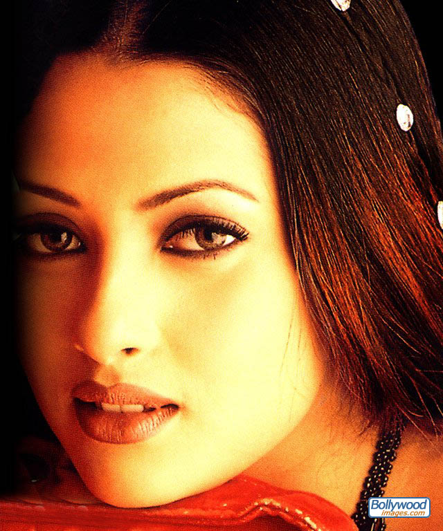 Riya Sen - Photo Set