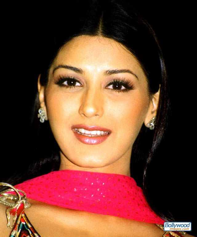 Sonali Bendre - sonali_bendre_030